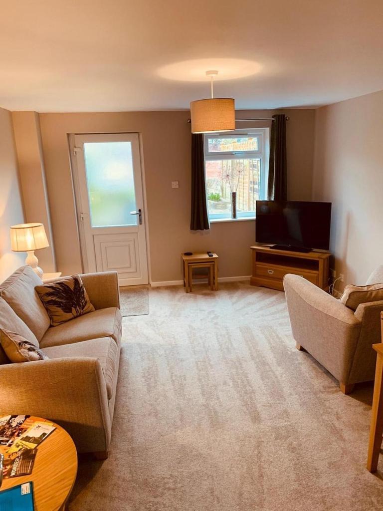 2 Bedroom House Walking Distance To Centre With Free Parking Casa vacanze York
